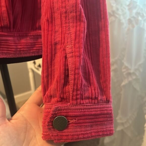 Cabi  blazer women’s small
Style 4124 
A - Picture 9 of 10